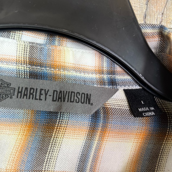 Harley Davidson Ladies size L long sleeved button down shirt - Picture 3 of 5
